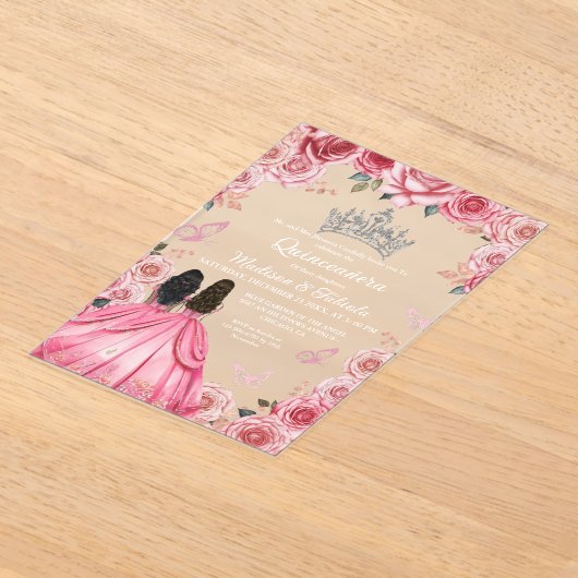 Dusty roze bloemenvlinder tweeling meisje quincean acryl uitnodigingen (Laagn)