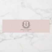 Dusty roze monogram bruiloft bloemenkam waterfles etiket (Enkel label)