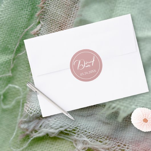 Dusty roze script typografie initialen bruiloft ronde sticker
