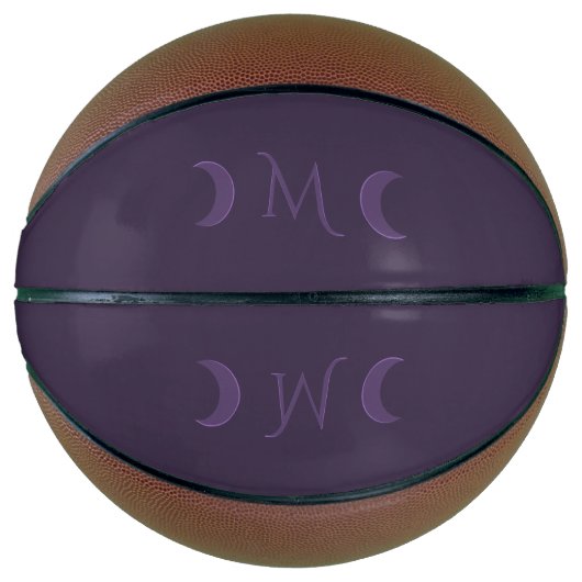 Dusty Violet Crescent Moons Monogram Basketbal (Voorkant)