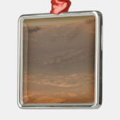 Duurzaamheid van de botsingskrater op het oppervla metalen ornament (Links)