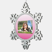 Duurzame roos-kersen die roze bloesem tin sneeuwvlok ornament (Rechts)