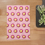 Duurzame ventilator zonder naadloos patroon op roz theedoek<br><div class="desc">Naadloos patroon van Everlasting bloem gedrukt op roze keukenhanddoek. Kleuren van de Everlasting bloem zijn dieproze bloemblaadjes en gele schijf. Floral design keukenhanddoek voor liefhebbers van bloemen of natuur.</div>