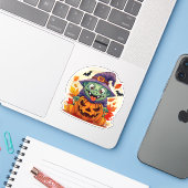 Dwaas Halloween Monster Sticker (Laptop met iPhone)