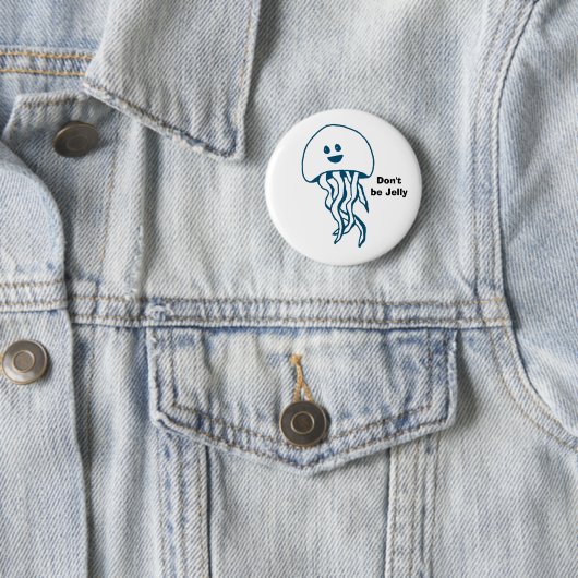 Dwaas knopje van kwal ronde button 5,7 cm (In situ)