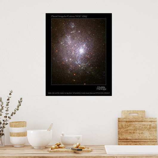 Dwarf Galaxy NGC 1705 Hubble Telescope Poster (Keuken)