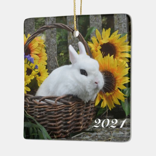 Dwarf Hotot Bunny Rabbit met zonnebloemen Keramisch Ornament (Links)