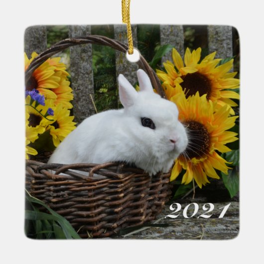 Dwarf Hotot Bunny Rabbit met zonnebloemen Keramisch Ornament (Voorkant)