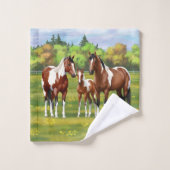 Dwarsboompaarden van de baai in het zomerdeeg bad handdoek (Wasdoekje)