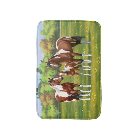 Dwarsboompaarden van de baai in het zomerdeeg badmat (Voorkant Verticaal)