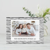 Dwaze Strepen Zwart Wit Foto Kerstmis Feestdagenkaart (Staand voorkant)