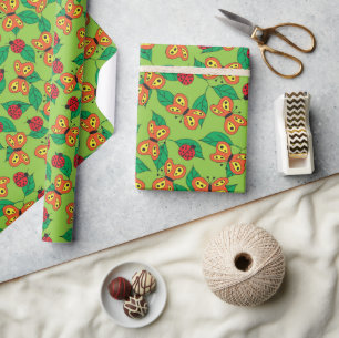Dwaze Tuin met Vlinders en Lieveheersbeestjes Cadeaupapier