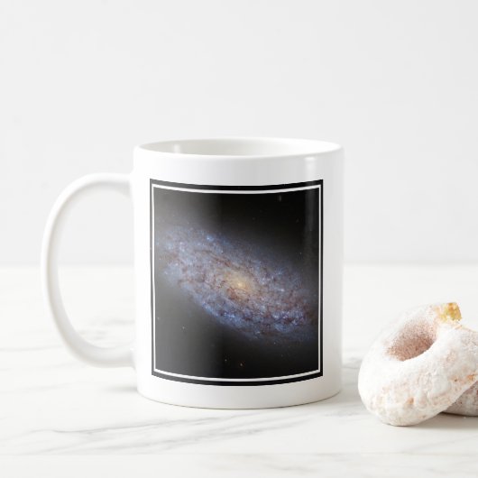 Dwerg Galaxy NGC 5949. Koffiemok (Met donut)