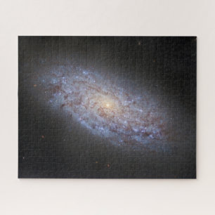Dwerg Galaxy NGC 5949. Legpuzzel