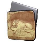 Dying Lion of Luzern - Löwendenkmal Laptop Sleeve (Voorkant Links)