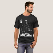 dylan on black Essential T-Shirt (Voorkant volledig)