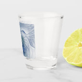 Dynamische Abstracte blauwe tinten Fractal Art Shot Glas (Rechts)