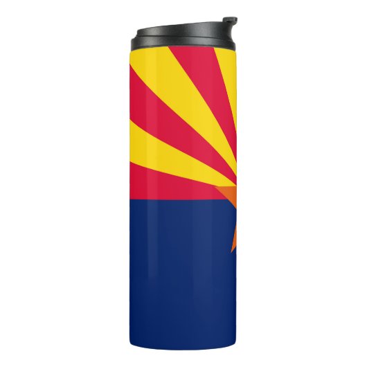 Dynamische Arizona State Flag Graphic op a Thermosbeker (Gedraaid links)