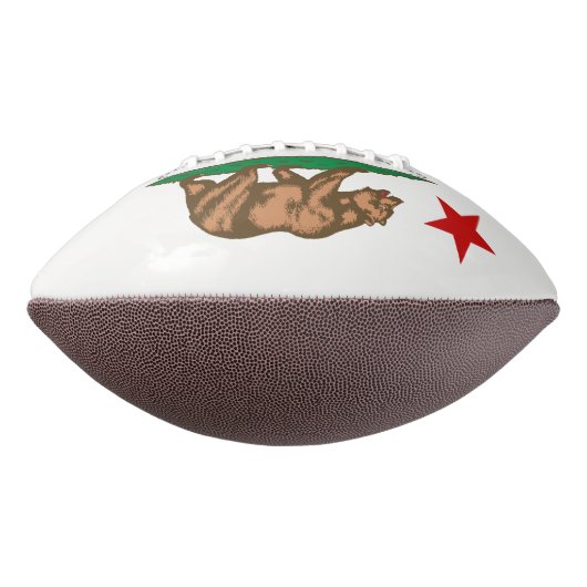 Dynamische California State Flag Graphic op een American Football (Gedraaid 90)