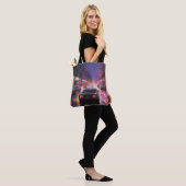 Dynamische Cityscape Racing Tote Bag (Op model)