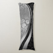 Dynamische stripes voor elegante zwarte en zilverd lichaamskussen (Voorkant Verticaal)