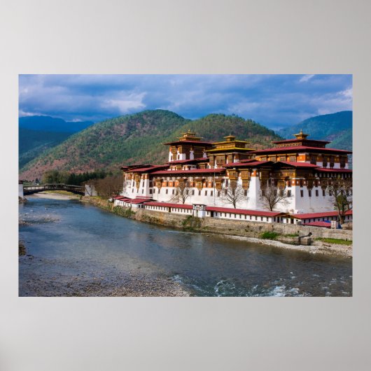 Dzong Gebouw Aan Rivier Poster (Voorkant)
