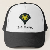 E-4 — Mafia Trucker Hat Trucker Pet (Voorkant)