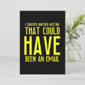 E-mail vergadering grappige cadeaus voor werknemer bedankkaart (Staand voorkant)