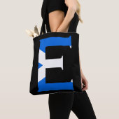 E Monogram bedekt met Schotse vlag stint Tote Bag (Dichtbij)