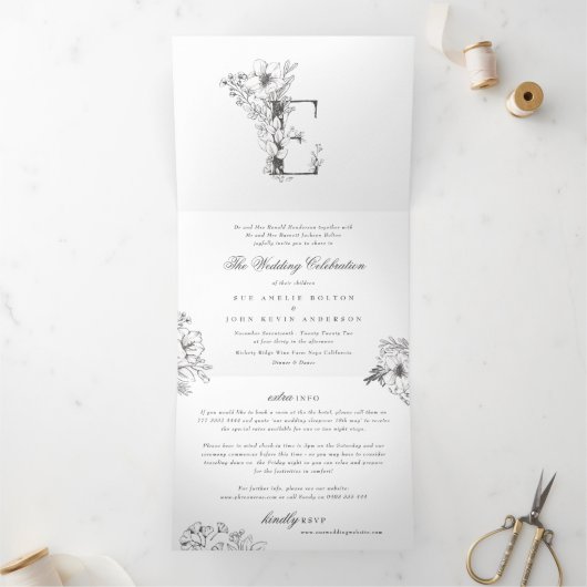 E-Monogram prachtig geborsteld Floral Wedding Drieluik Uitnodiging (Binnen)