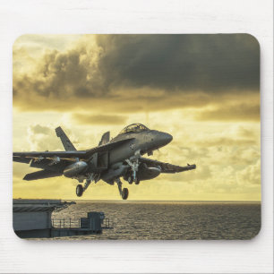 Ea18g Growler jet-lanceringsvliegtuig van carrier Muismat
