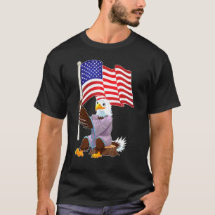 Eagle die op houten stoom zit met een Amerikaanse T-shirt