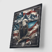 Eagle embleem over de berg en de Amerikaanse vlag Vierkante Klok (Hoek)