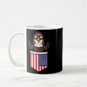 Eagle in Pocket Patriotic Independence Day 4e van Koffiemok (Links)
