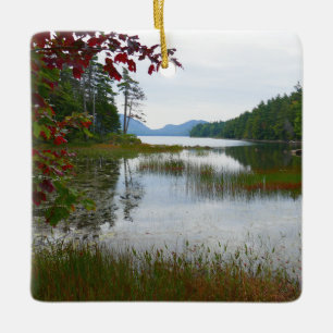 Eagle Lake en rode esdoornbladeren II Keramisch Ornament