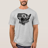 Eagle met Amerikaanse vlag en soldaten T-shirt (Voorkant)