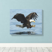 Eagle on Approach Canvas Afdruk (Insitu (Houten vloer))