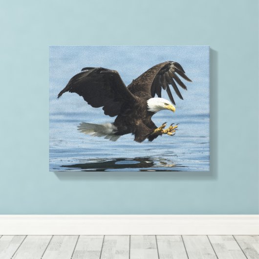 Eagle on Approach Canvas Afdruk (Insitu (Houten vloer))