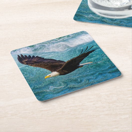 Eagle Soaring boven het Storm Kartonnen Onderzetters (Schuin)