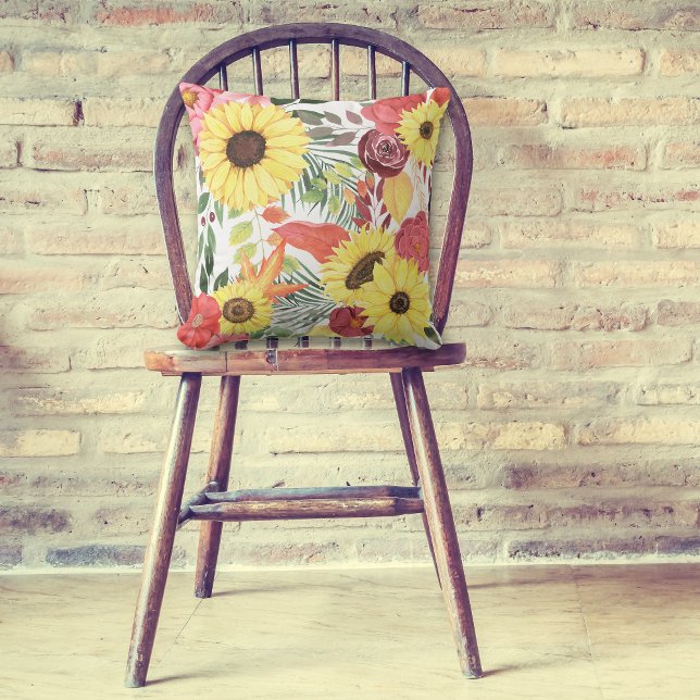 Early Autumn Flowers Monogram Sierkussen (Creator heeft geüpload)