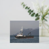 Early Dawn, Crab Boat in Dutch Harbour, AK Briefkaart (Staand voorkant)
