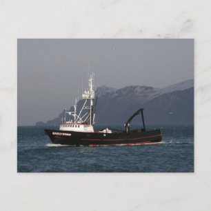 Early Dawn, Crab Boat in Dutch Harbour, AK Briefkaart