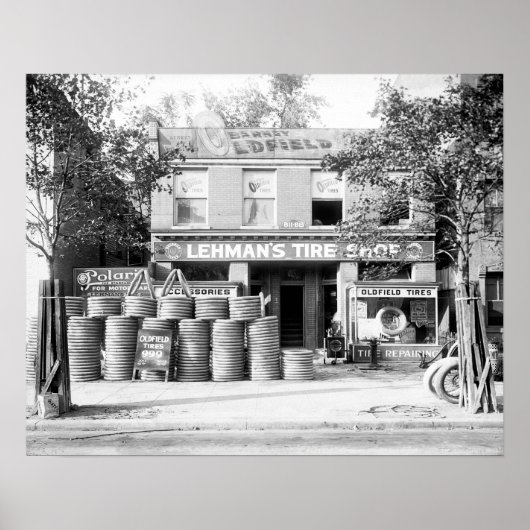 Early Tire Shop, 1921.  foto Poster (Voorkant)