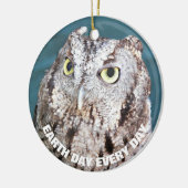 Earth Day Elke dag een Westerne Screech Uil Keramisch Ornament (Links)