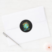 Earth Day Milieu Schattige Aarde met Bloemen Ronde Sticker (Envelop)