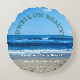 Earth day pillow coastal beach scene rond kussen