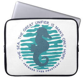 Earth Day, Seahorse en Waves, Clean the Ocean Laptop Sleeve
