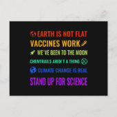 Earth is Not Flat Vaccines Work Funny science Briefkaart (Voorkant)
