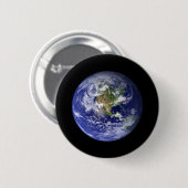 Earth Pin Ronde Button 5,7 Cm (Voorkant /achterkant)