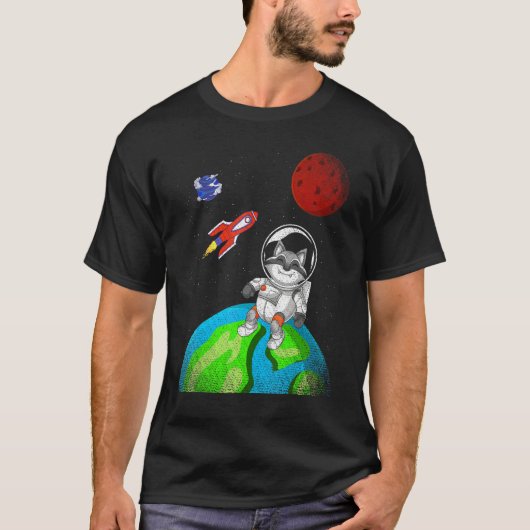 Earth Space Forest Animal Rocket Astronaut Raccoon T-shirt (Voorkant)